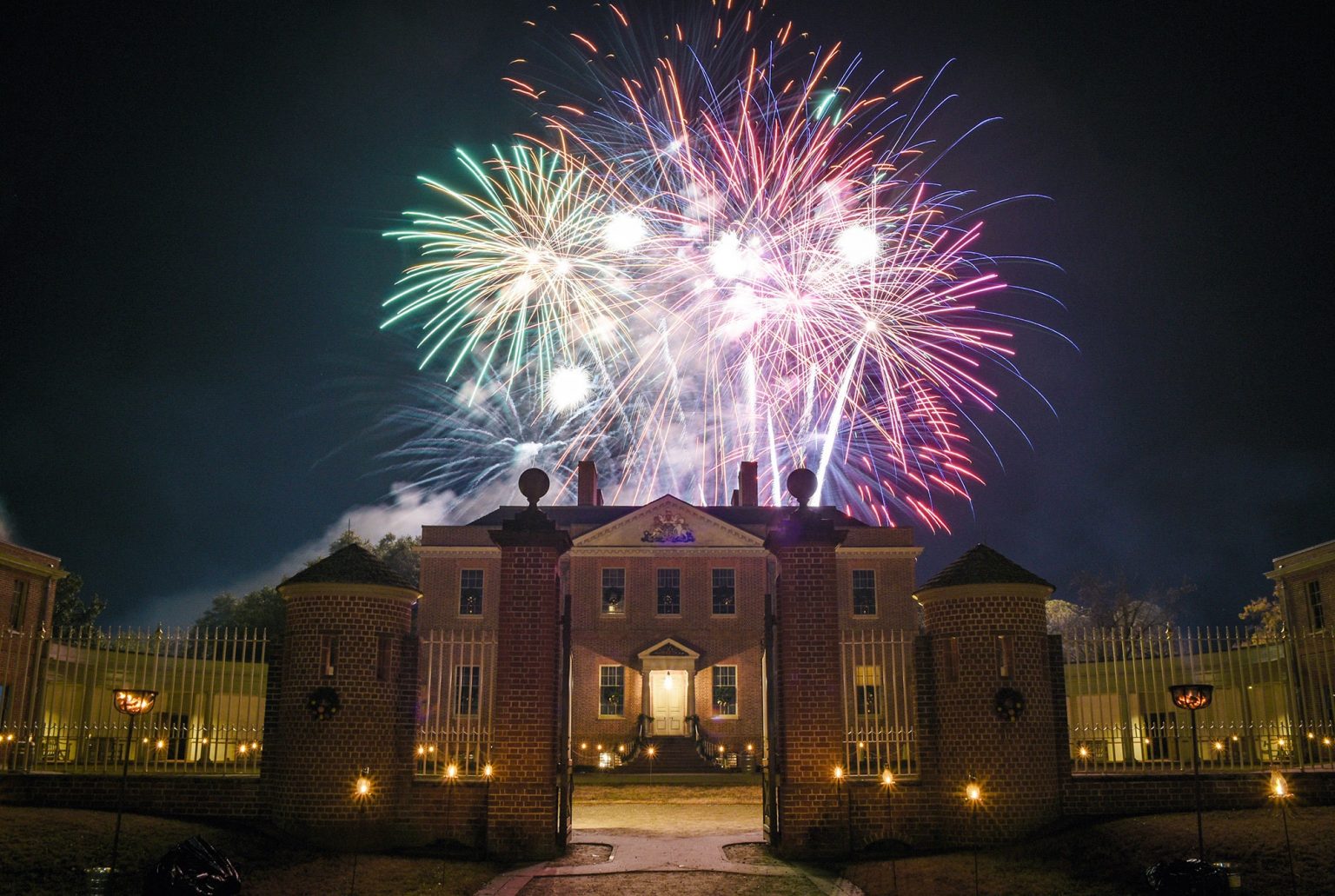 Tryon Palace’s Candlelight Christmas Celebration Escape To The Southeast